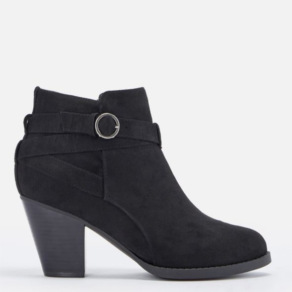 Black Bootie with Block Heel and Strappy Detail - Picture 2 of 16